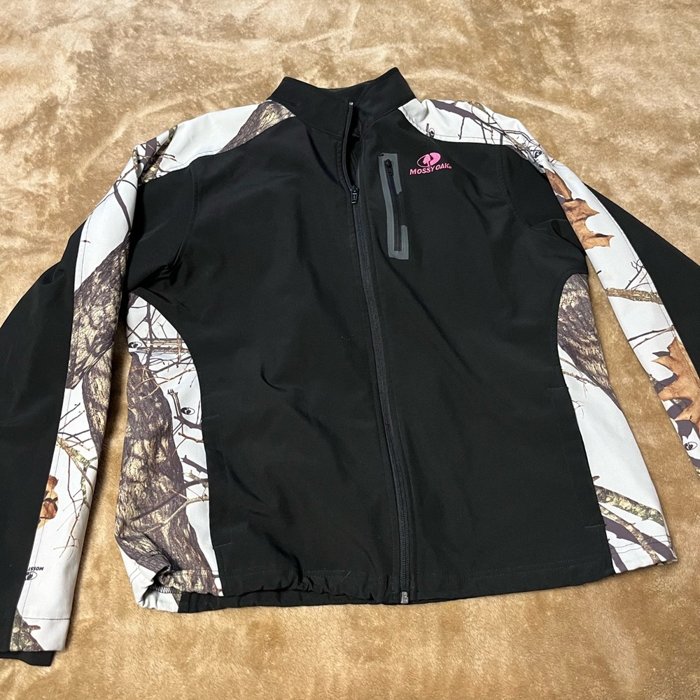 Mossy Oak Black and Camouflage Jacket